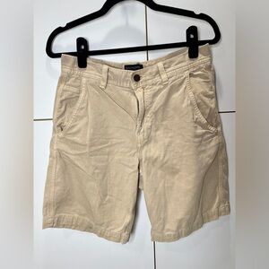 Banana Republic Men's Cream Flat Front Shorts